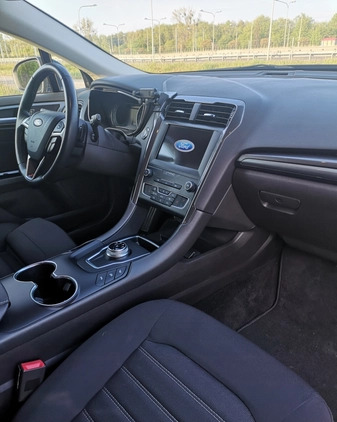 Ford Mondeo cena 89900 przebieg: 132000, rok produkcji 2020 z Warszawa małe 79
